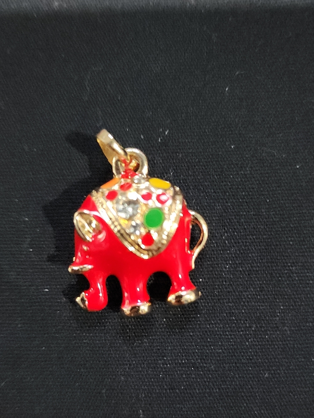 Lucky elephant pendant